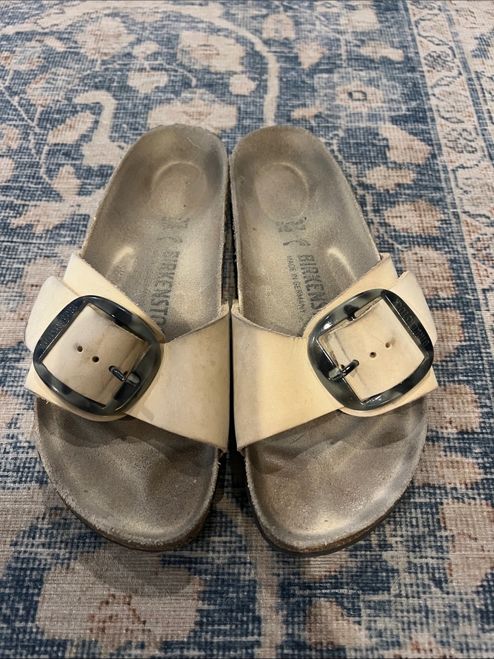 Birkenstock Big Buckle Madrid Slide Sandal in Cream size 37